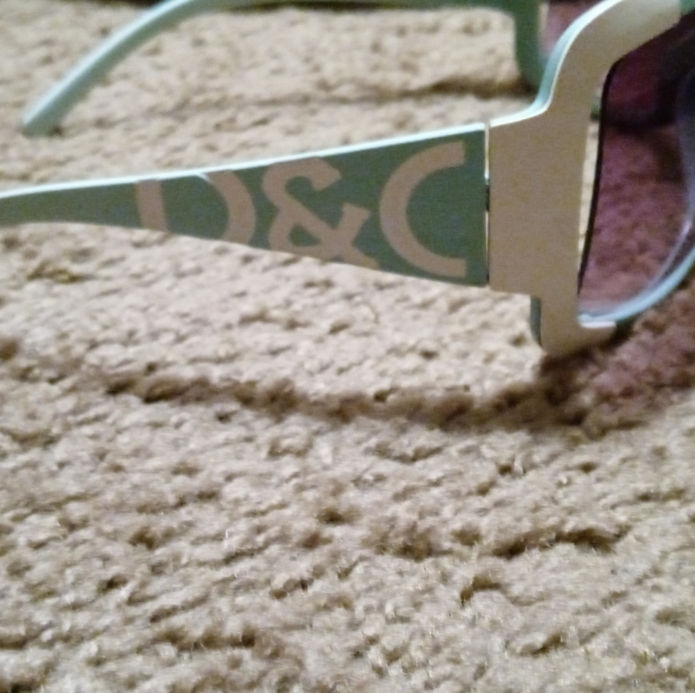 Dolce& Gabbana shades